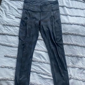 Fast & Free high rise 25” camo leggings